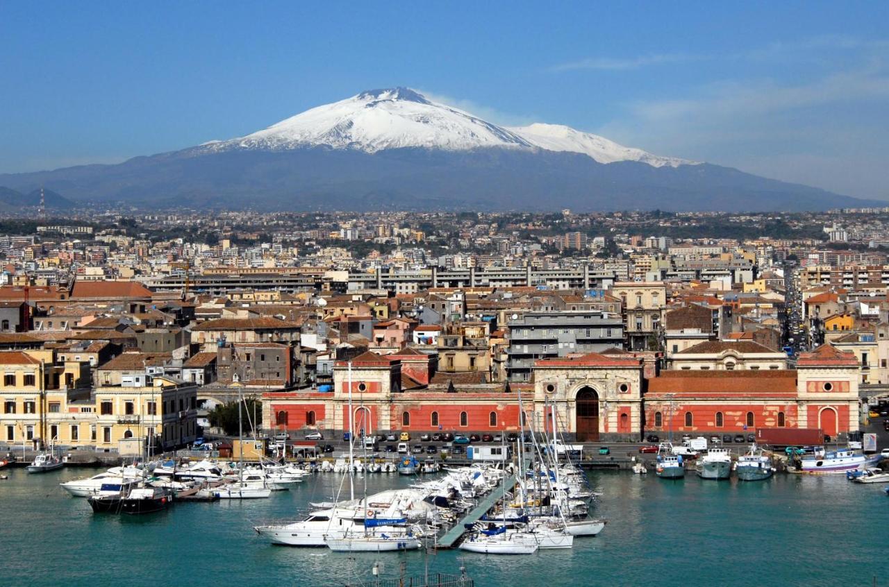 Central Station House Riccardo Aeroporto di Catania Fontana Rossa Esterno foto